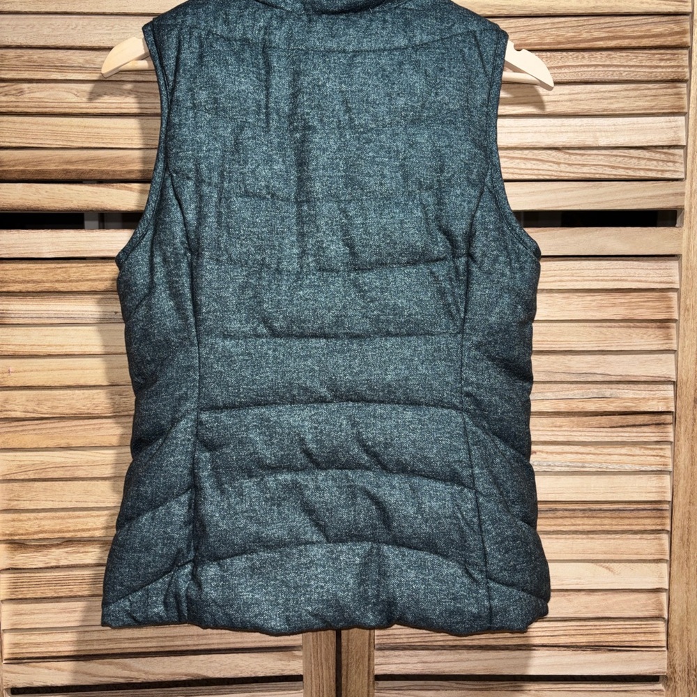 GreenTea Quilted Puffer Vest – Size Small Forest Green - Picture 3 of 7